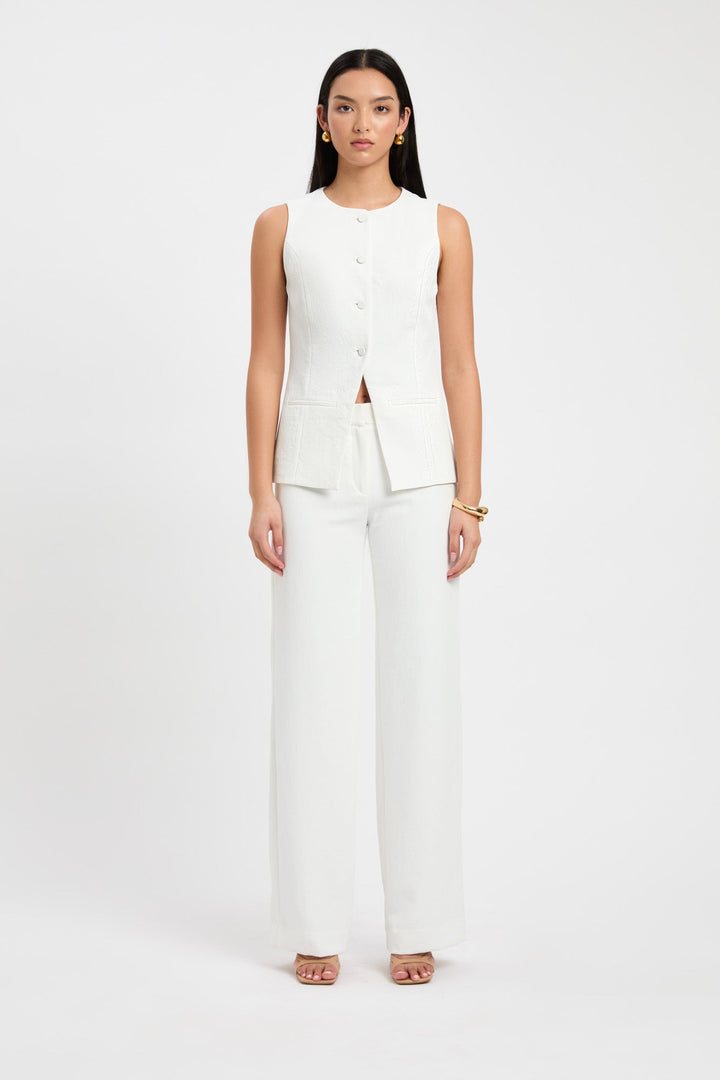 Liv | Classy Sleeveless Top