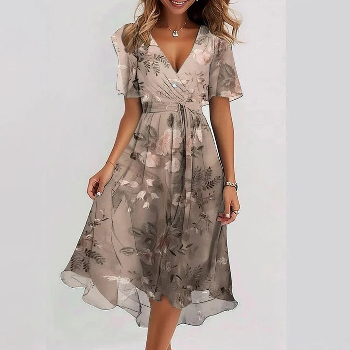 Lina - Stylish Dress with Short Sleeves
